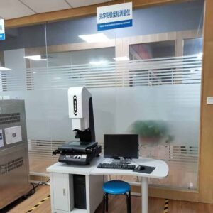 Optical image coordinate measuring instrument 1